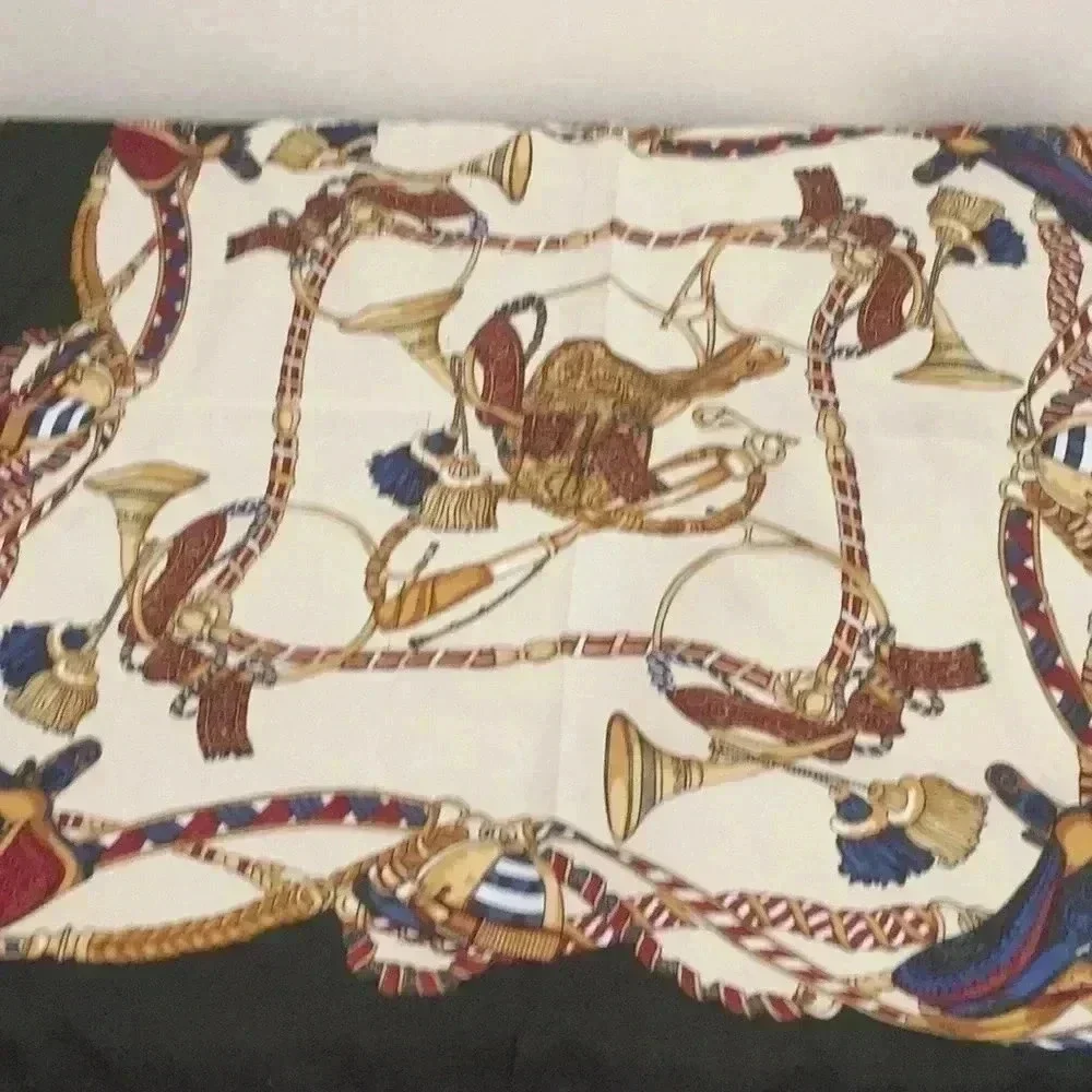 Castellani scarf